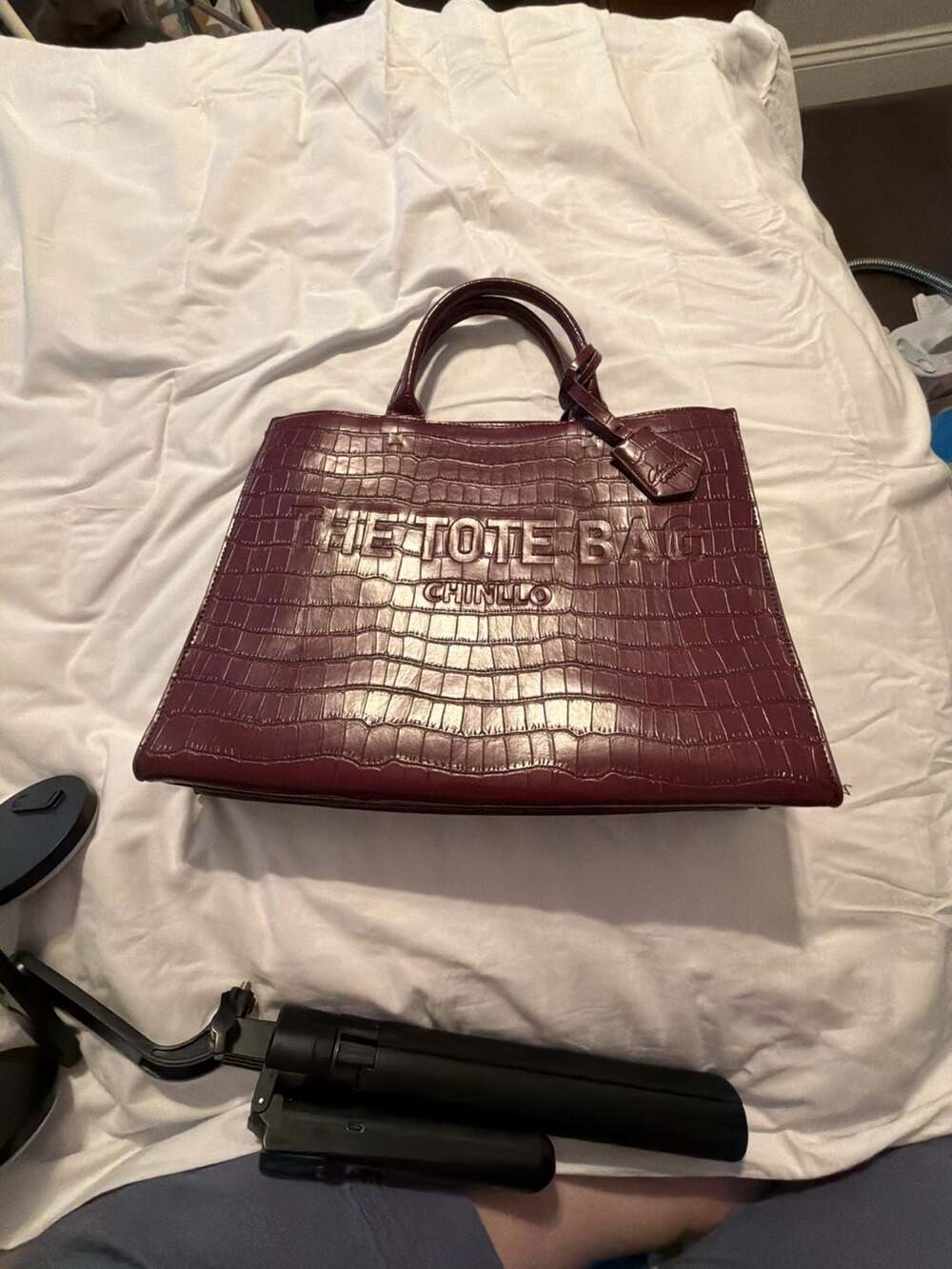 Chinllo Crocodile Embossed Faux Leather Tote Bag